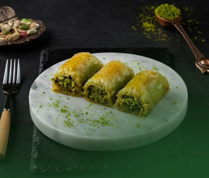 GÜLNARE Baklava