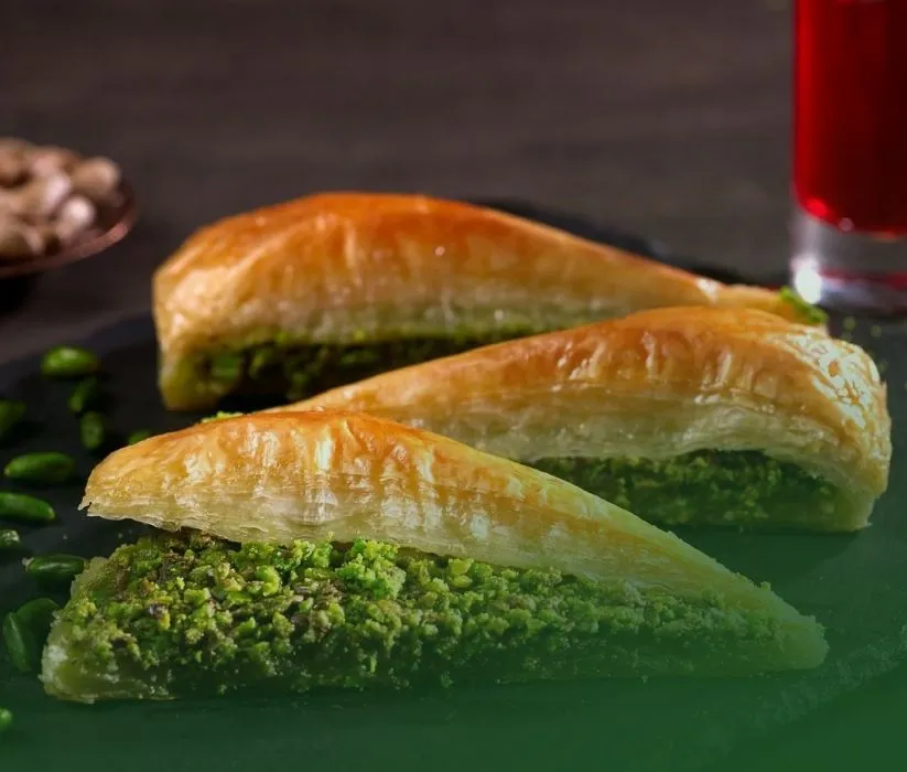 GÜLNARE Baklava